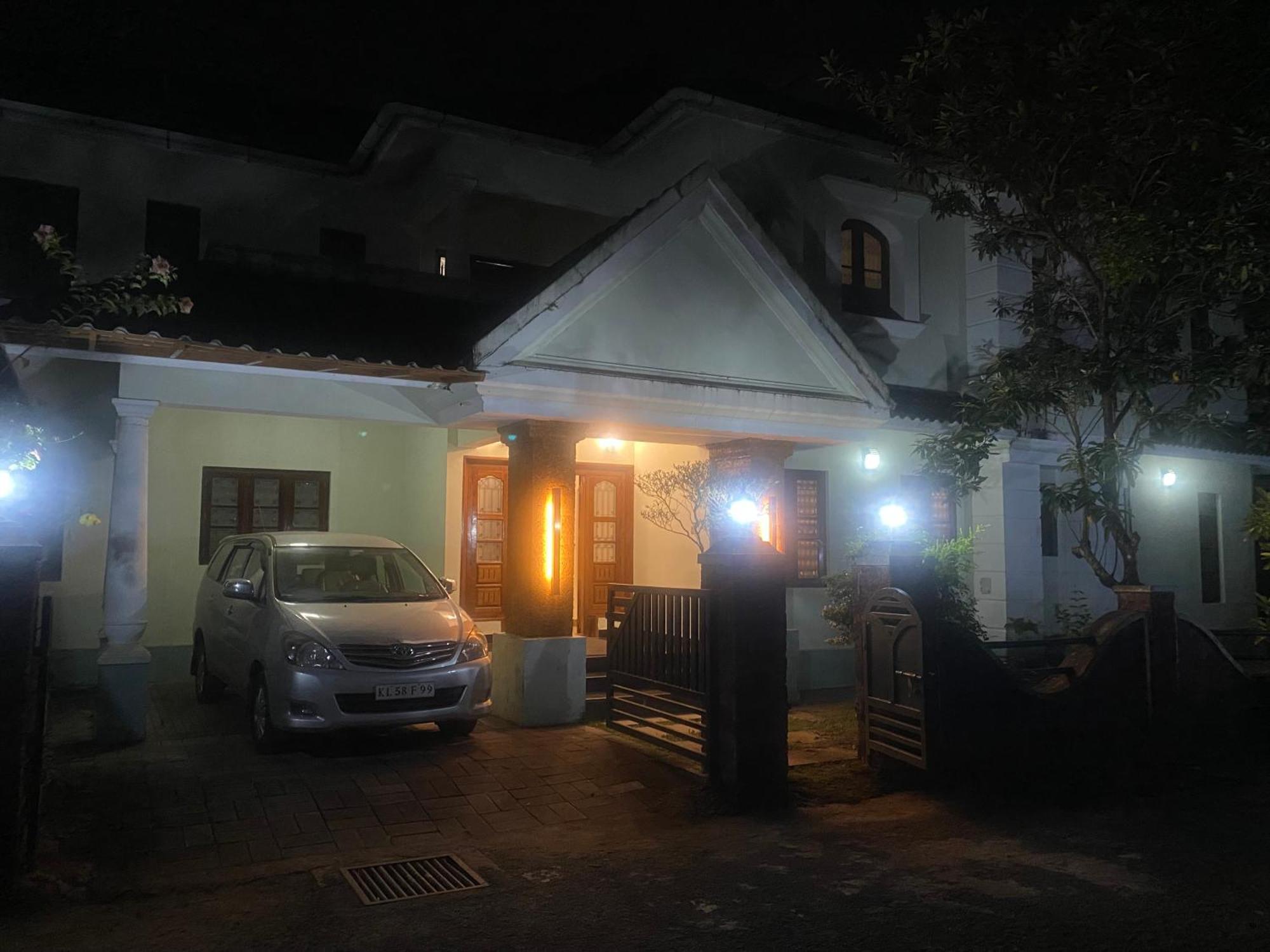 "Radhas" 4Br Villa In Gated Spring Field Community, Kannur Ngoại thất bức ảnh