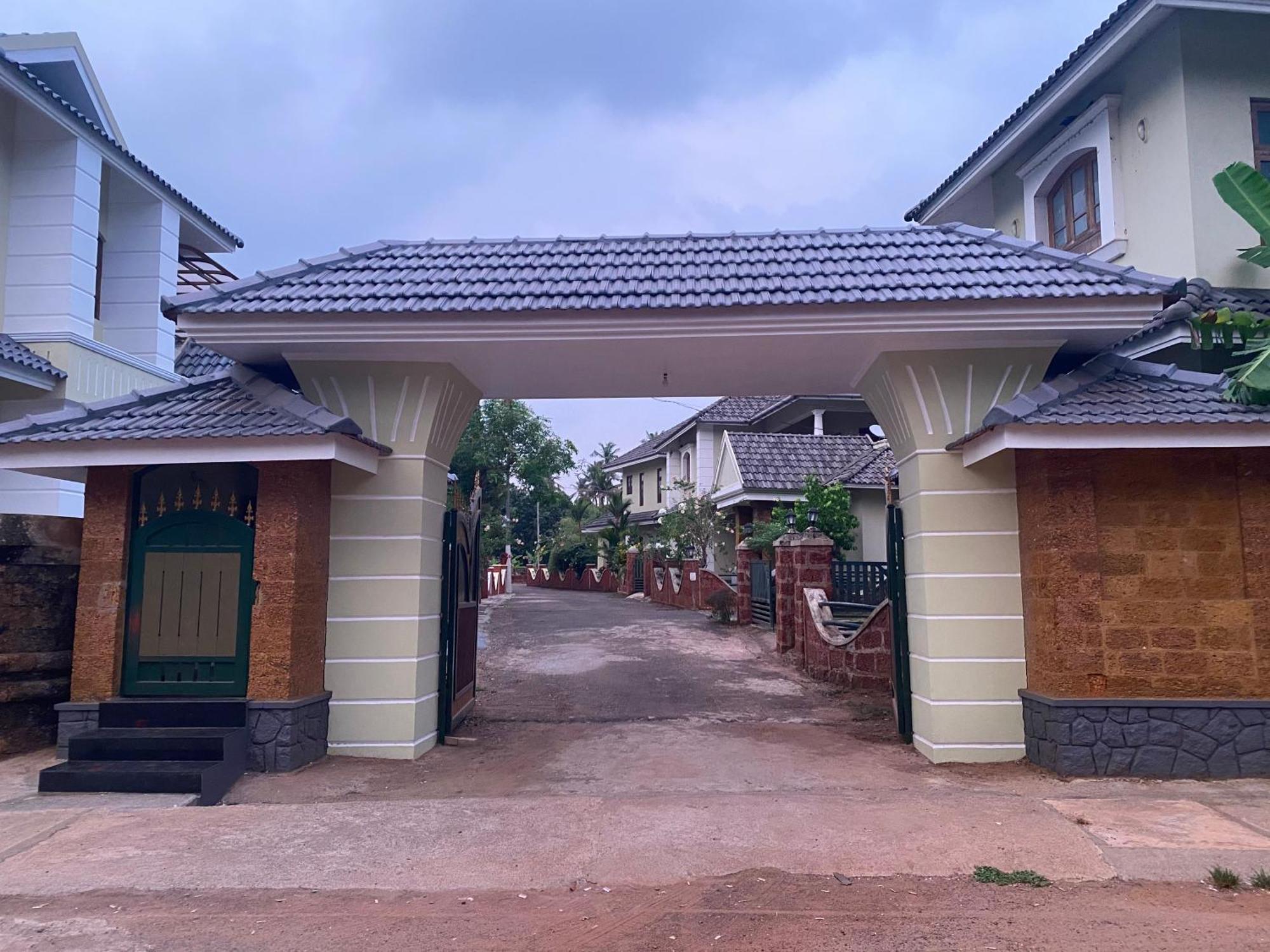 "Radhas" 4Br Villa In Gated Spring Field Community, Kannur Ngoại thất bức ảnh
